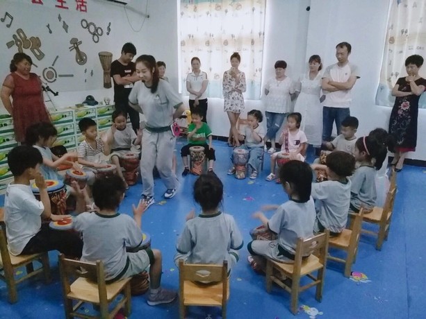 幼儿园非洲鼓教案——《王老先生有农场》