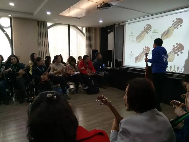 来睿卡一起过情人节，睿卡全国内训第九期火爆开启！